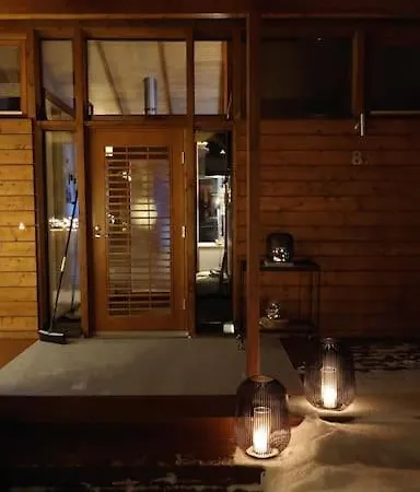 Traditional Wooden Villa, Gloria * רובניימי