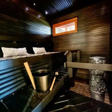 Traditional Wooden Villa, Gloria Villa Rovaniemi