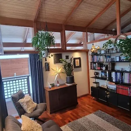 וילה Traditional Wooden Villa, Gloria *
